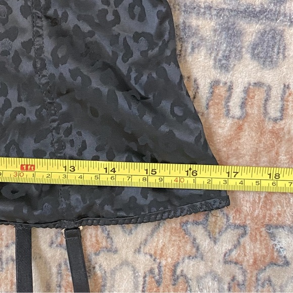 Intimissimi Black Animal Print Satin Corset Garder Bra Top - Picture 4 of 6